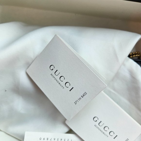 Gucci Marmont medium size shoulder bag(have box and authenticity tags) - Picture 4 of 8